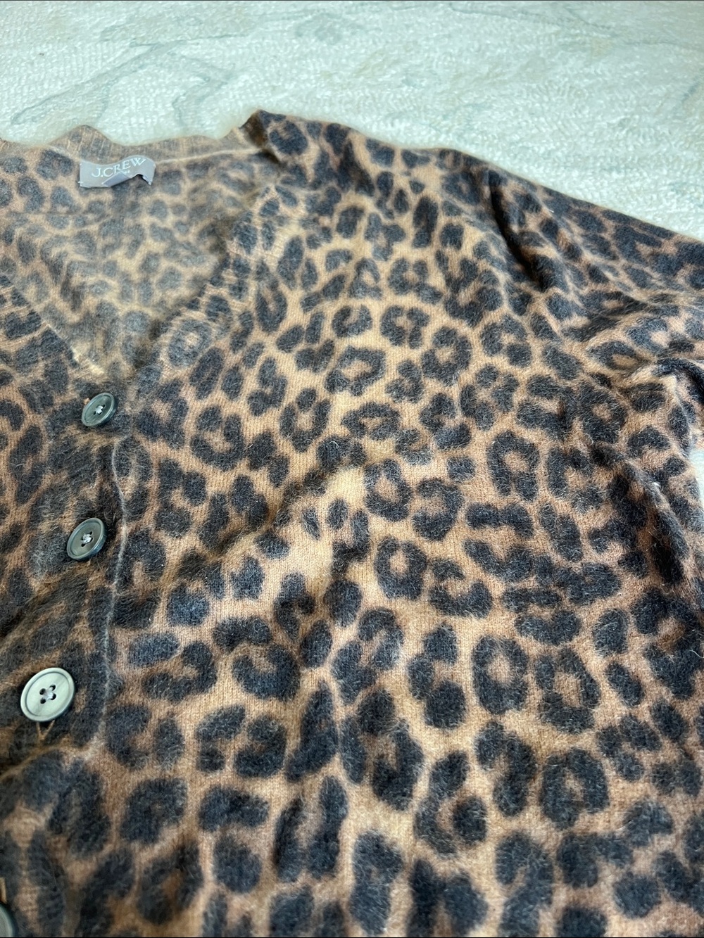 J.Crew Brushed 100% cashmere short-sleeve cardigan in leopard print Size L - Picture 4 of 8